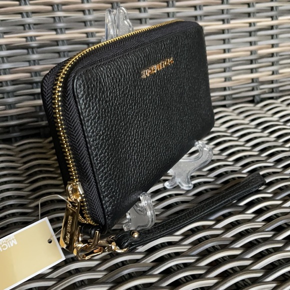 Michael Kors Jet Set Travel Lg Flat Multifunctional Phone Case-Wristlet-… - Picture 3 of 16